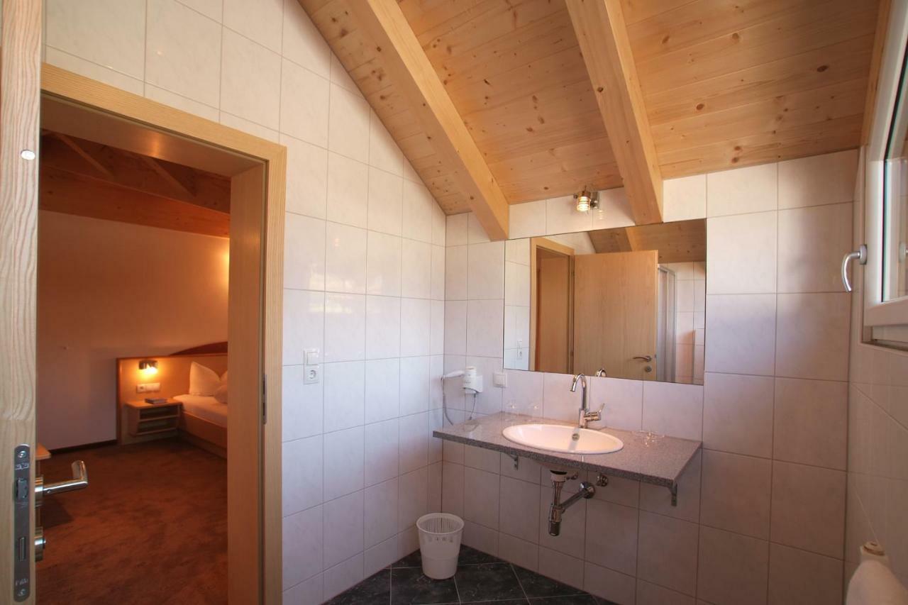 Haus Brigitte Hotell Serfaus Eksteriør bilde